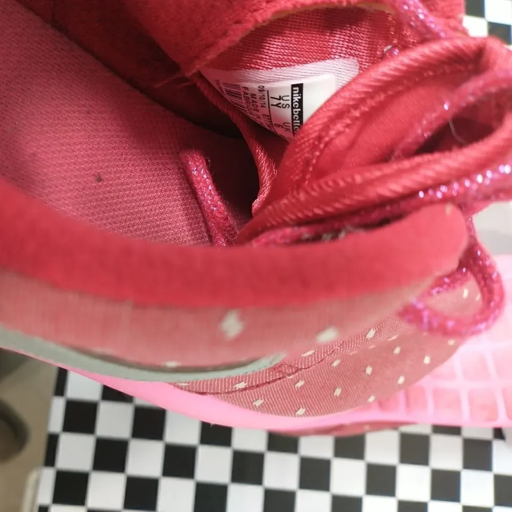 NIKE ROSHE ONE PRINT GIRLS YOUTH SHOES 677784 606 SIZE 7Y